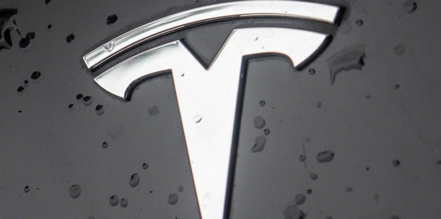 Tesla Roadster: Den ultimate el-bilen for bilentusiaster
